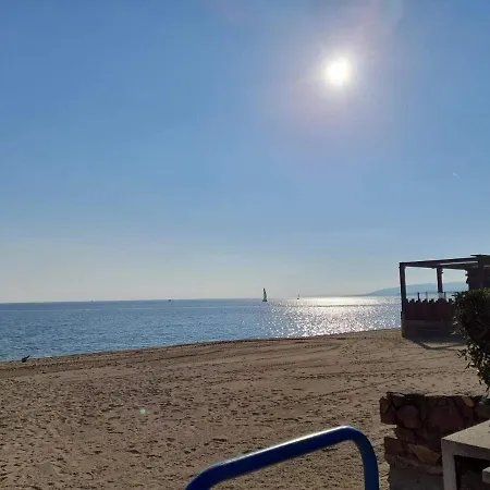 Type T1 Avec Parking Et Cave A 600 M De La Apartment